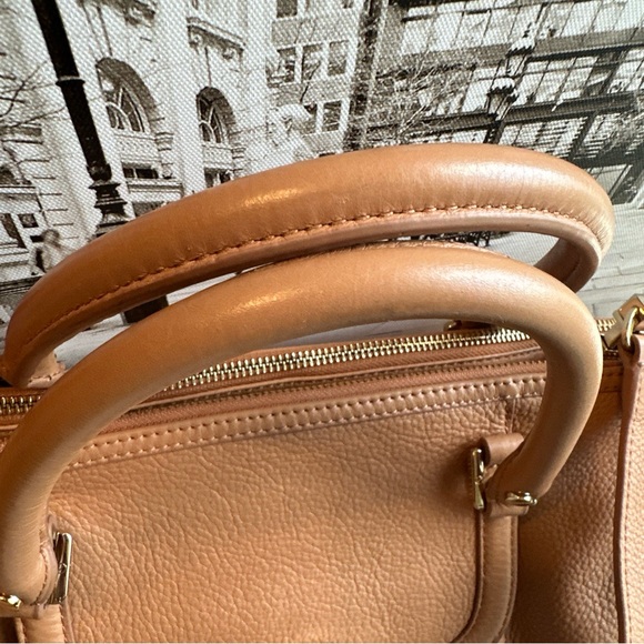 Tory Burch tan pebbled leather Amanda handbag - Picture 12 of 15